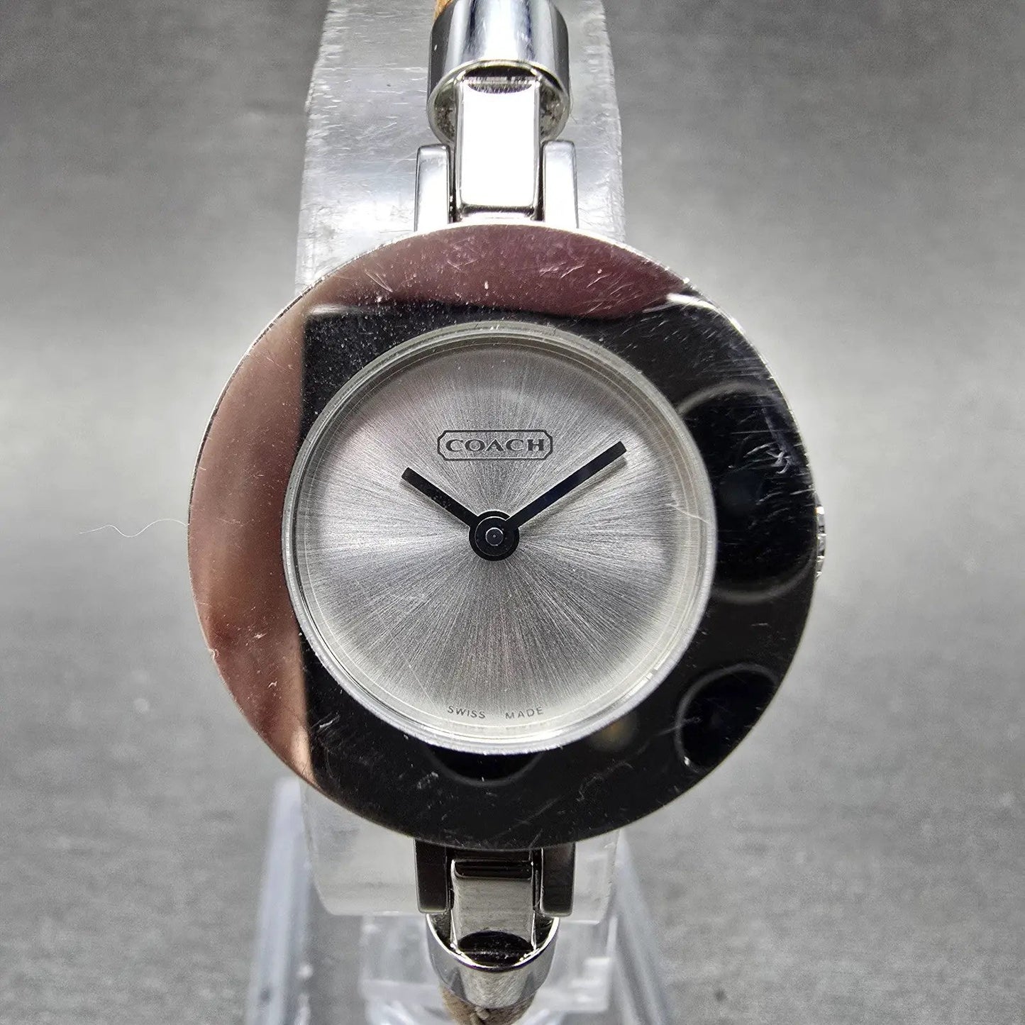 Coach Watch Women 23mm Silver Dial Silver Tone Round 0252 New Battery0