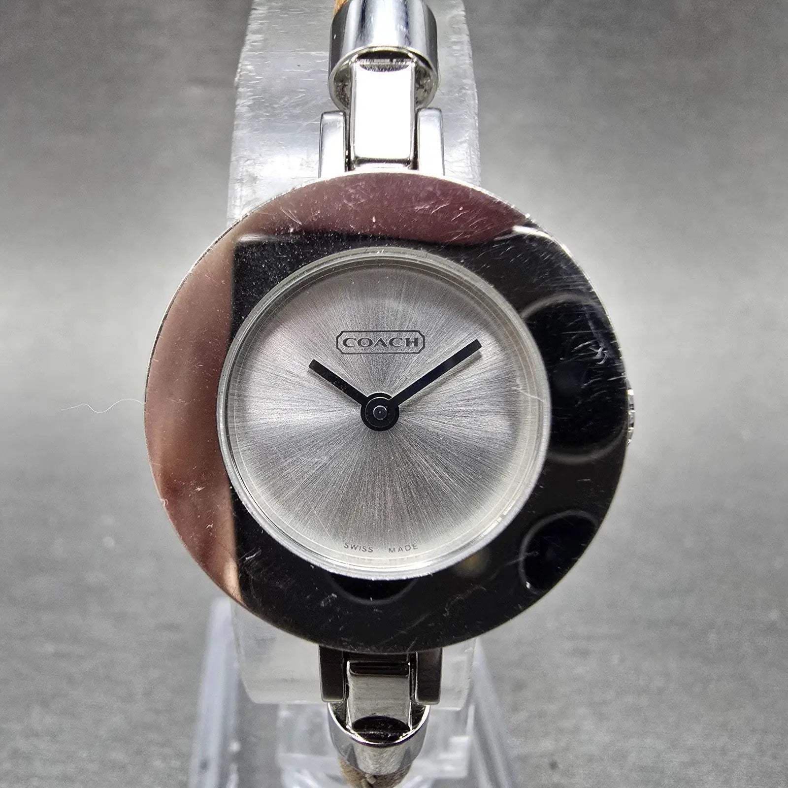 Coach Watch Women 23mm Silver Dial Silver Tone Round 0252 New Battery0