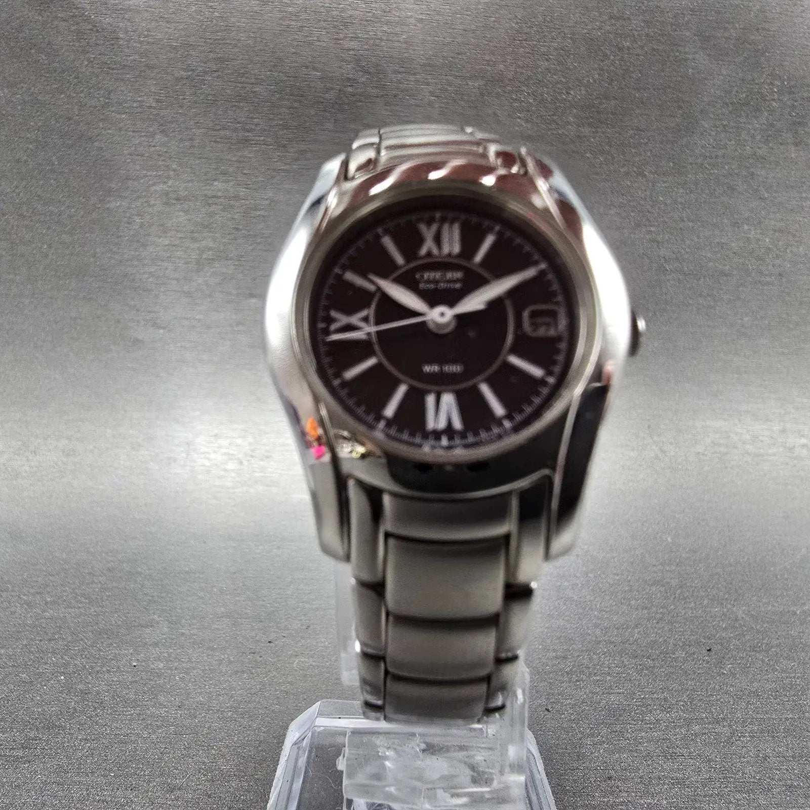Citizen Watch Women 25mm Black Dial Silver Tone Date Round E011-S015502 Runs BG5