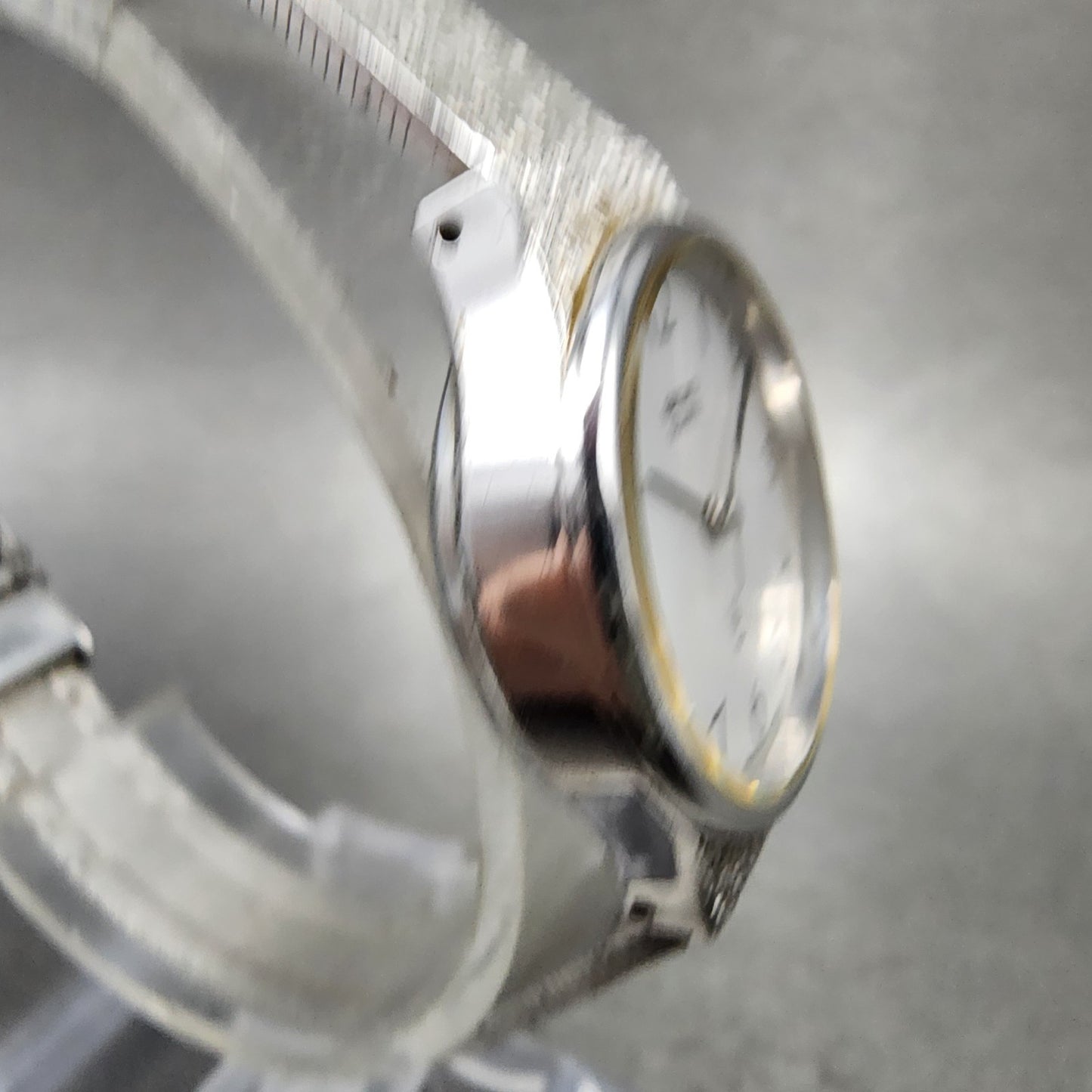 Seiko Watch Women 23mm Silver Dial Silver Tone Round 43010010 New Battery3