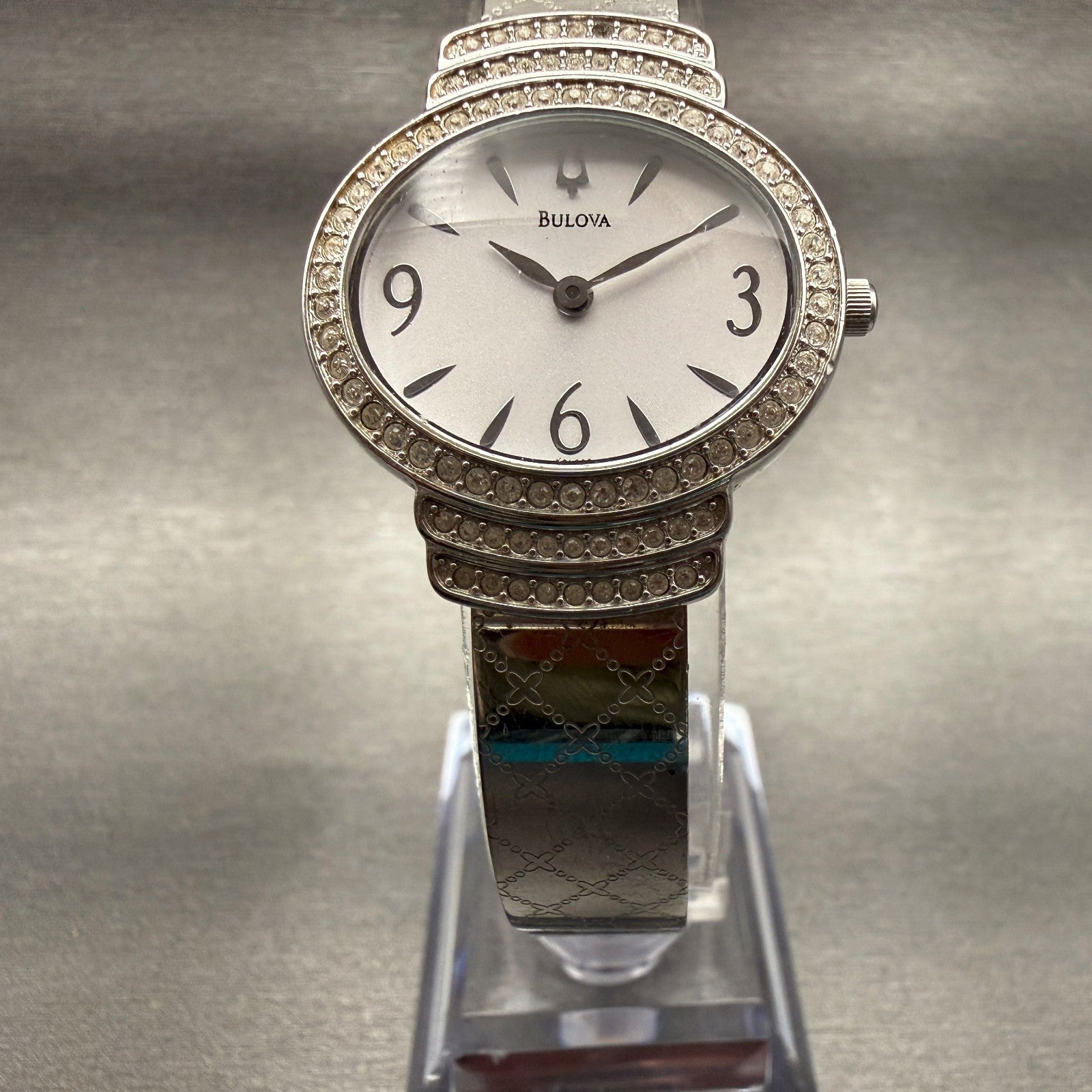 Bulova Watch Women 27mm White Dial Silver Tone Oval 96L002 Crystals New Battery5