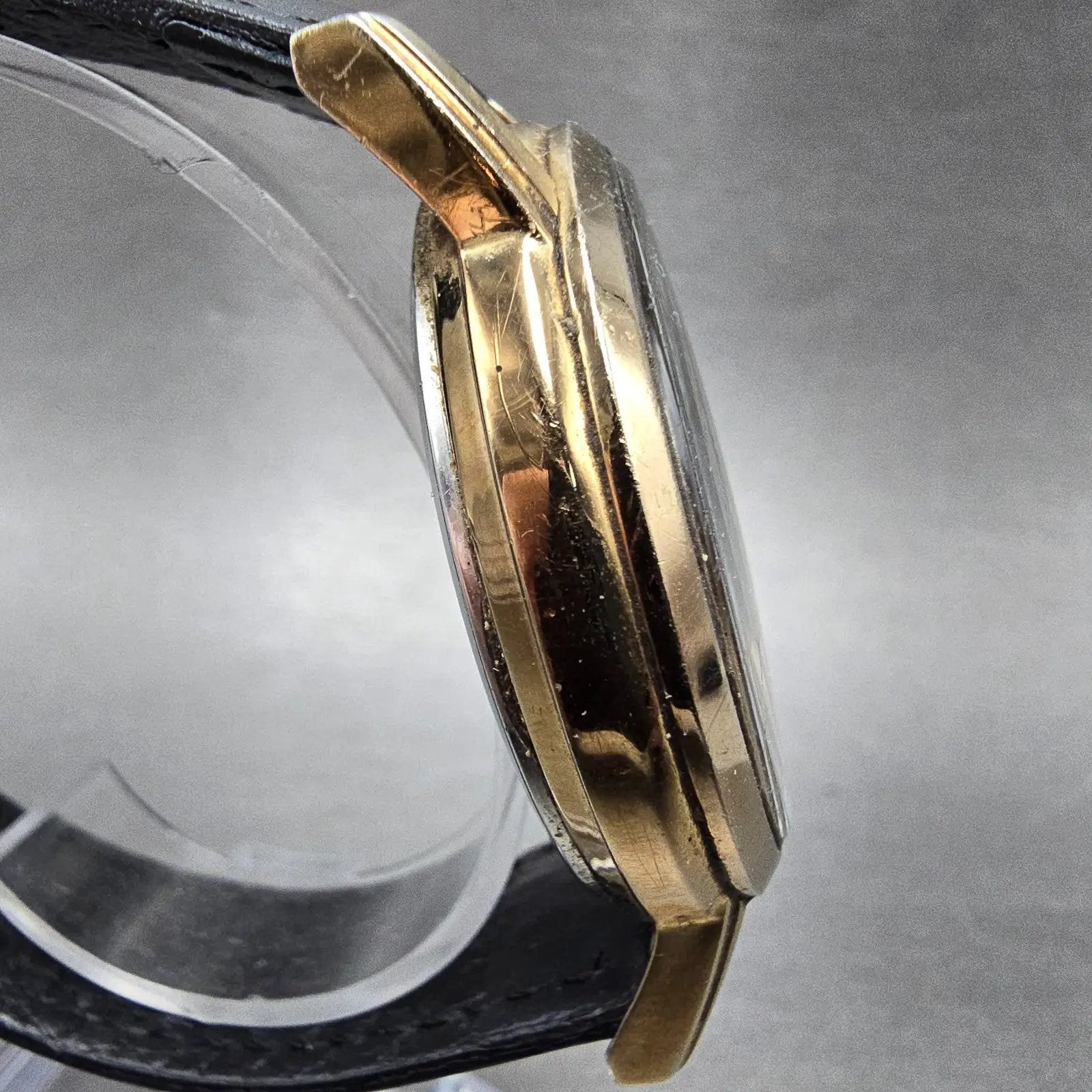 Citizen Eco-Drive Watch Men 42mm Black Dial Gold Tone Daydate 8635-S079764 Runs3