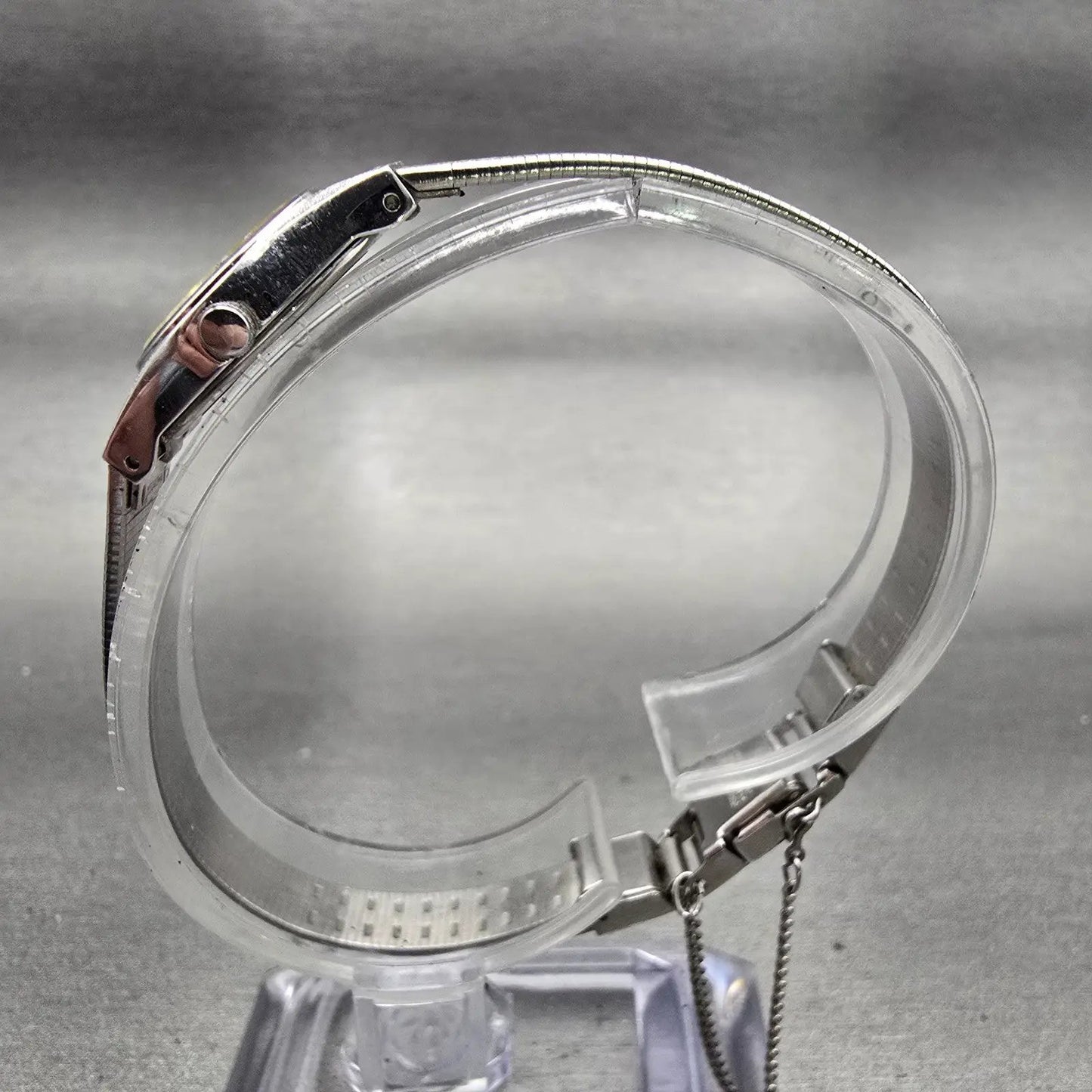 Seiko Watch Women 17mm Silver Dial Silver Tone Round 2P20-0329 New Battery VTG6