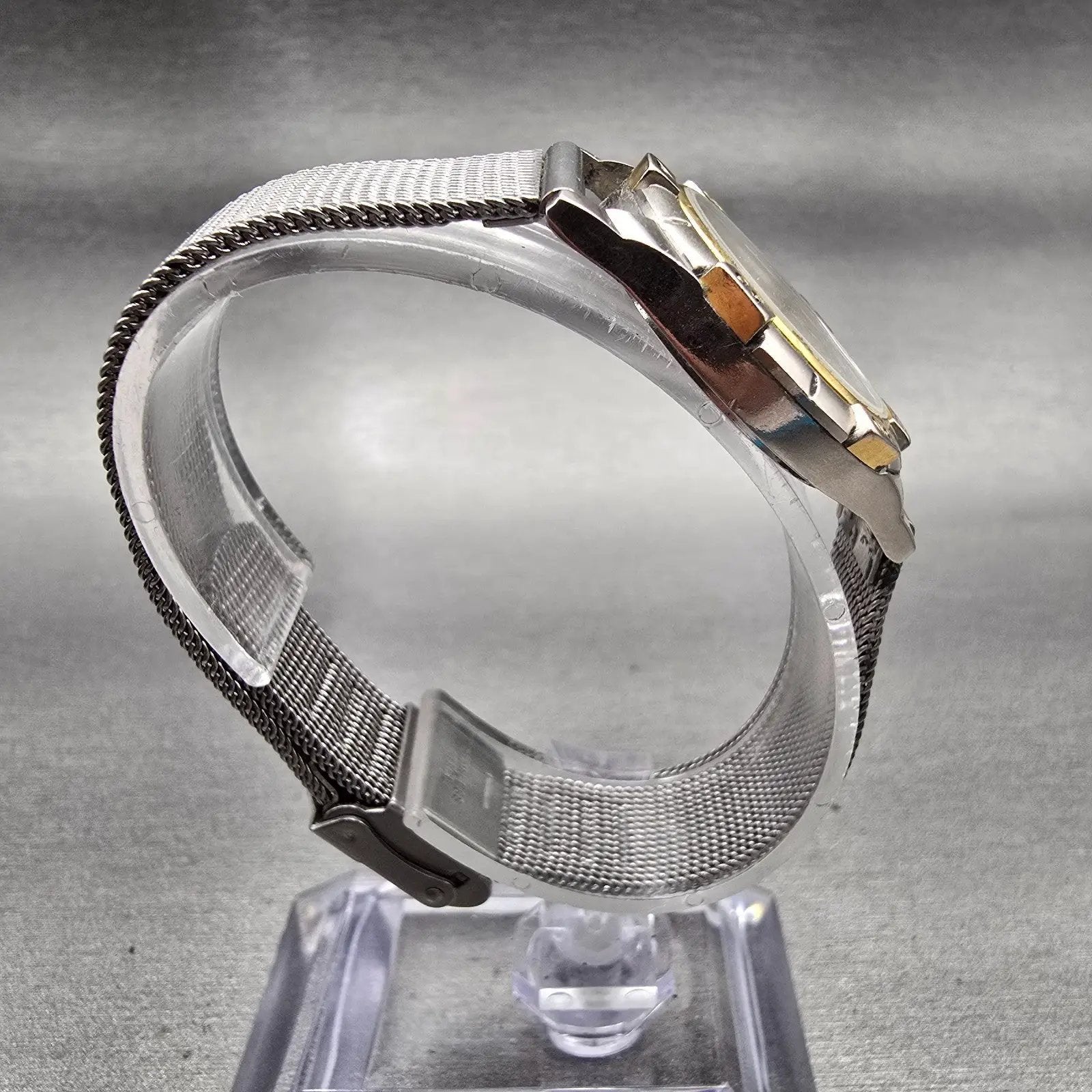 Skagen Watch Women 26mm Silver Dial Two Tone Date Round 33SGSS New Battery8