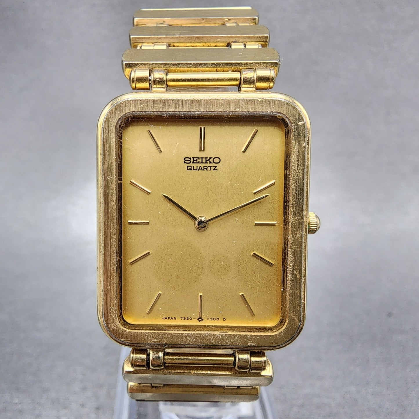 Seiko Tank Watch Men 23mm Champagne Dial Gold Tone Rectangle 73205889 New Batt0
