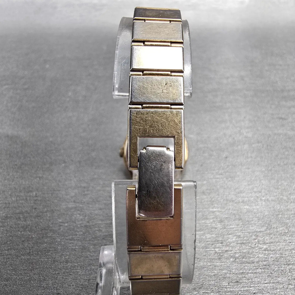 Seiko Watch Women 22mm Gold Dial Gold Round 2C21-0049 New Battery Vintage JP237