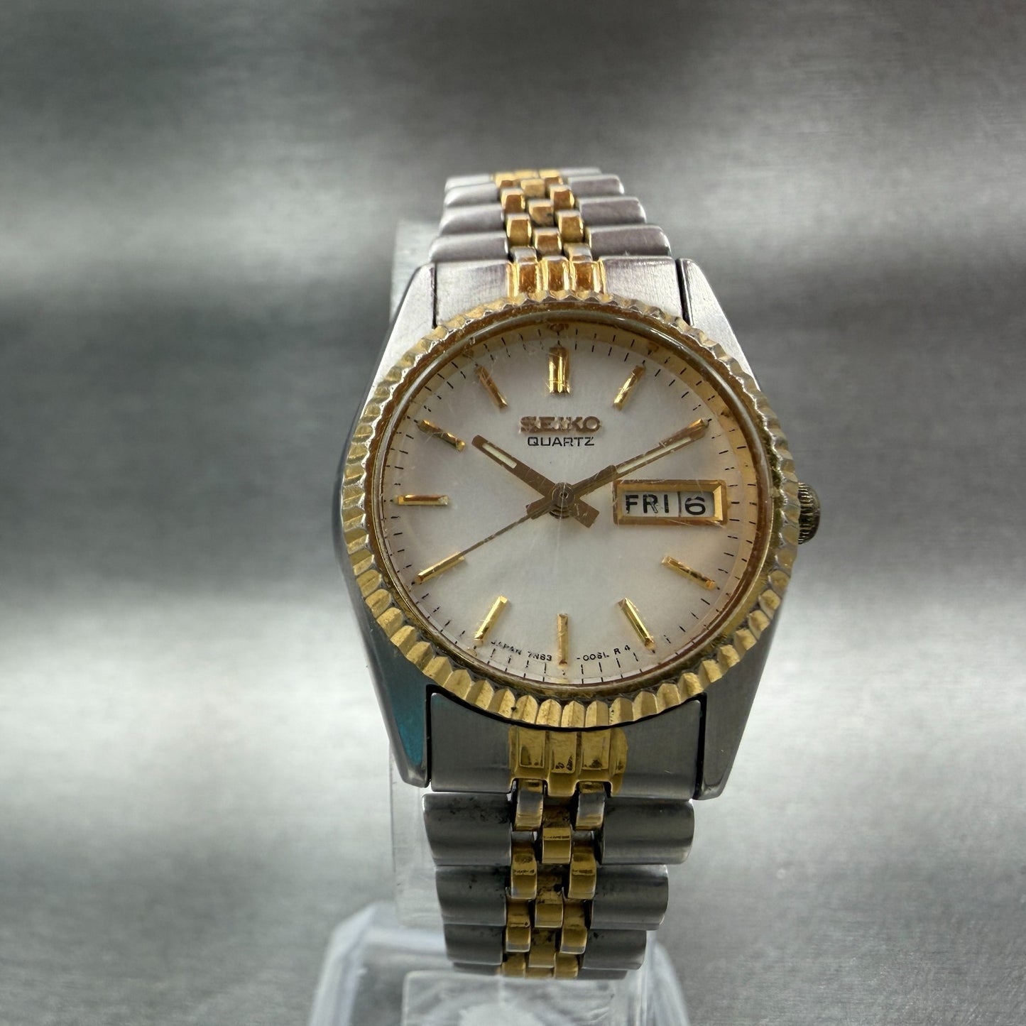 Seiko Watch Women 24mm White Dial Two Tone Daydate Round 7N83-0049 New Batt MKLA5