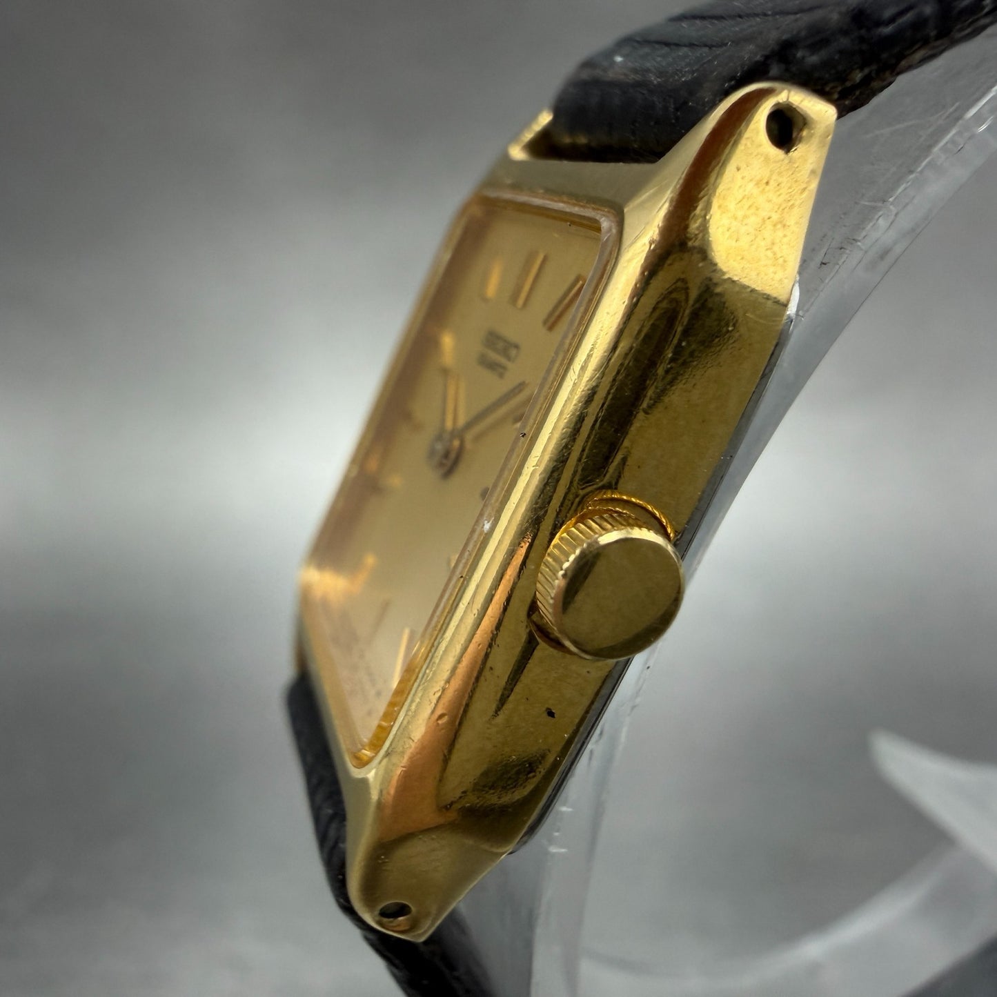 Seiko Tank Watch Women 17mm Champagne Dial Gold Tone 4N00-5129 New Battery HJ82