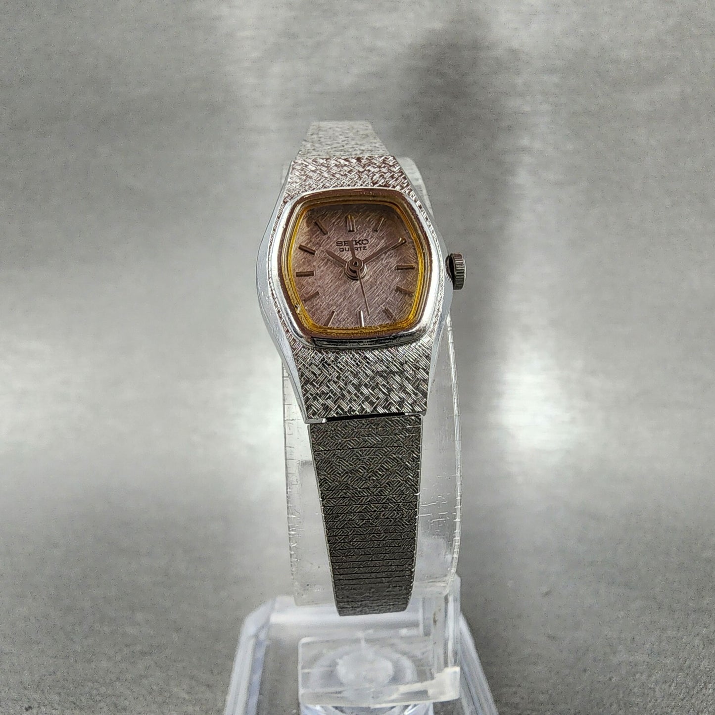 Seiko Watch Women 17mm Silver Dial Silver Tone Hexagon 4N015029 New Battery5