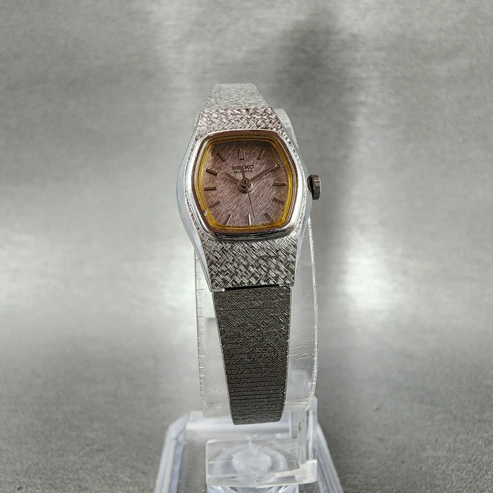 Seiko Watch Women 17mm Silver Dial Silver Tone Hexagon 4N015029 New Battery5