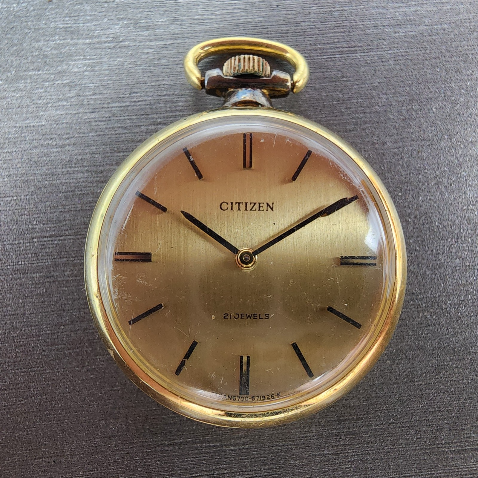 Citizen Pendant Watch Women 29mm Gold Dial Gold Tone Manual Wind Round Runs1