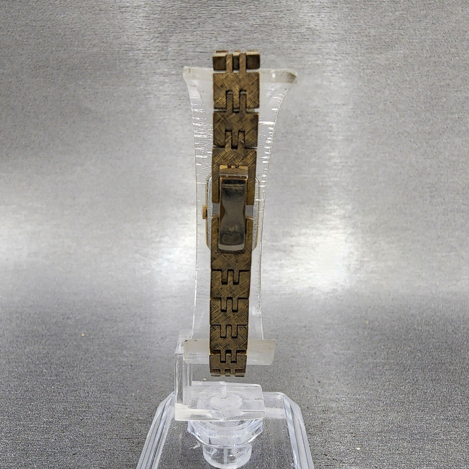 Seiko Tank Watch Women 13mm Black Dial Gold Tone Rectangle 13205649 New Battery7