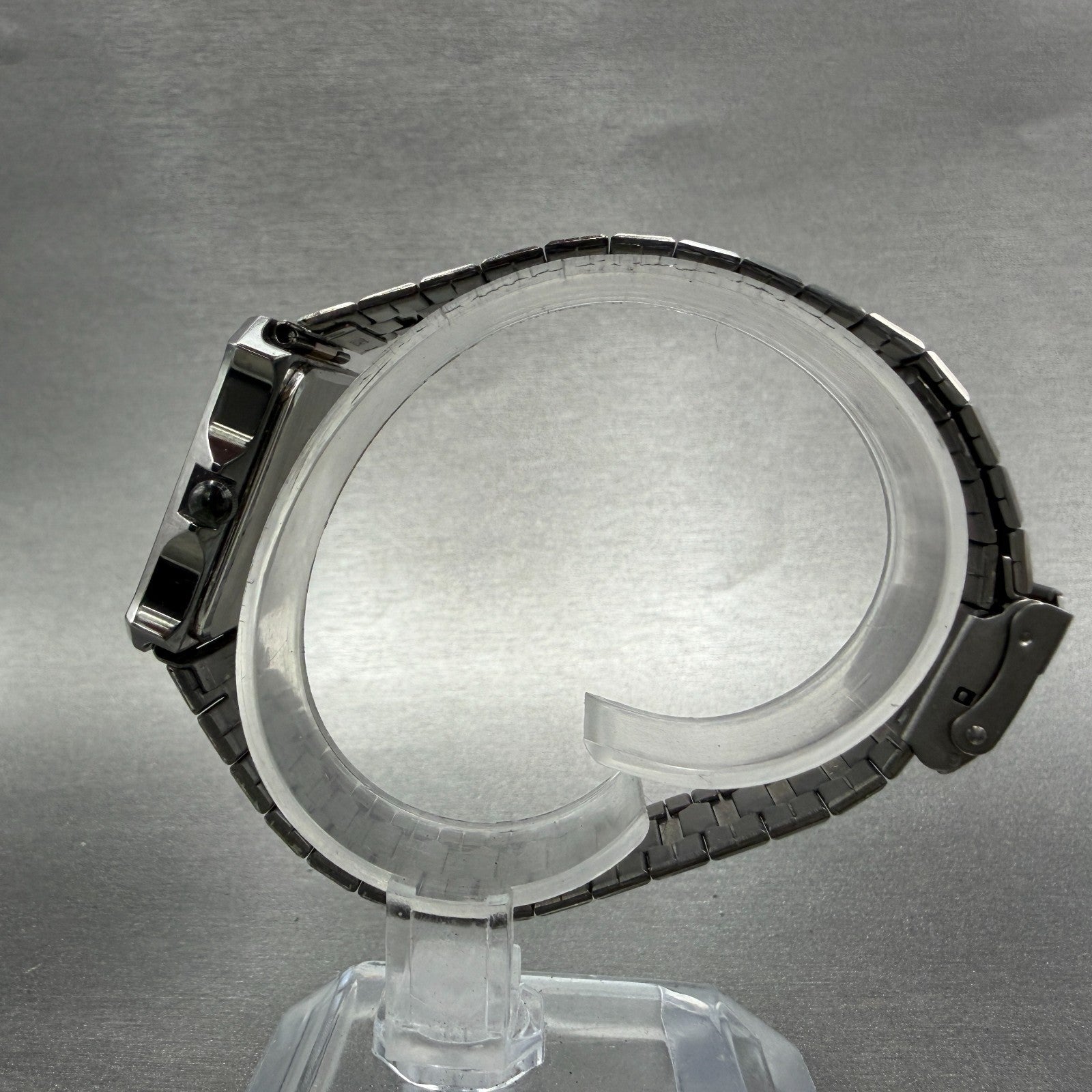 Citizen CQ Watch Women 28mm Black Dial Gray Tone Rectangle 3630 New Battery6