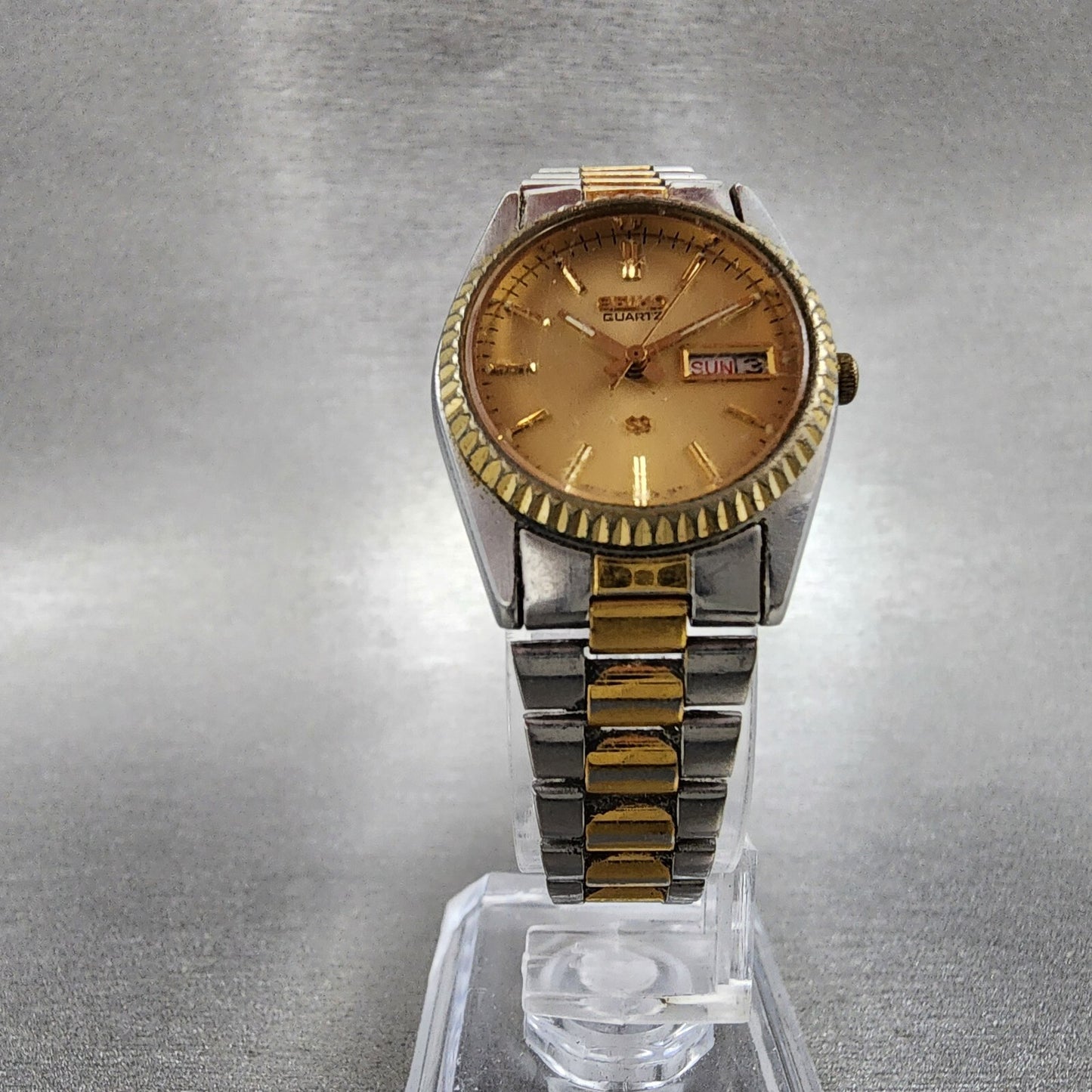 Seiko SQ Watch Women 24mm Gold Dial Two Tone Daydate Round 3E230A60 New Battery5