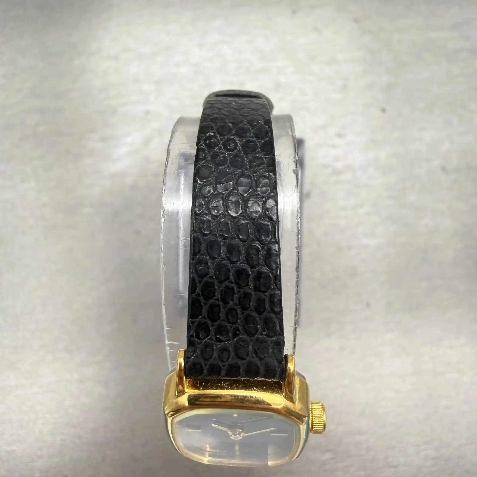 Citizen CQ Watch Women 17mm Black Dial Gold Tone Rectangle 3220-893476 New Batt4