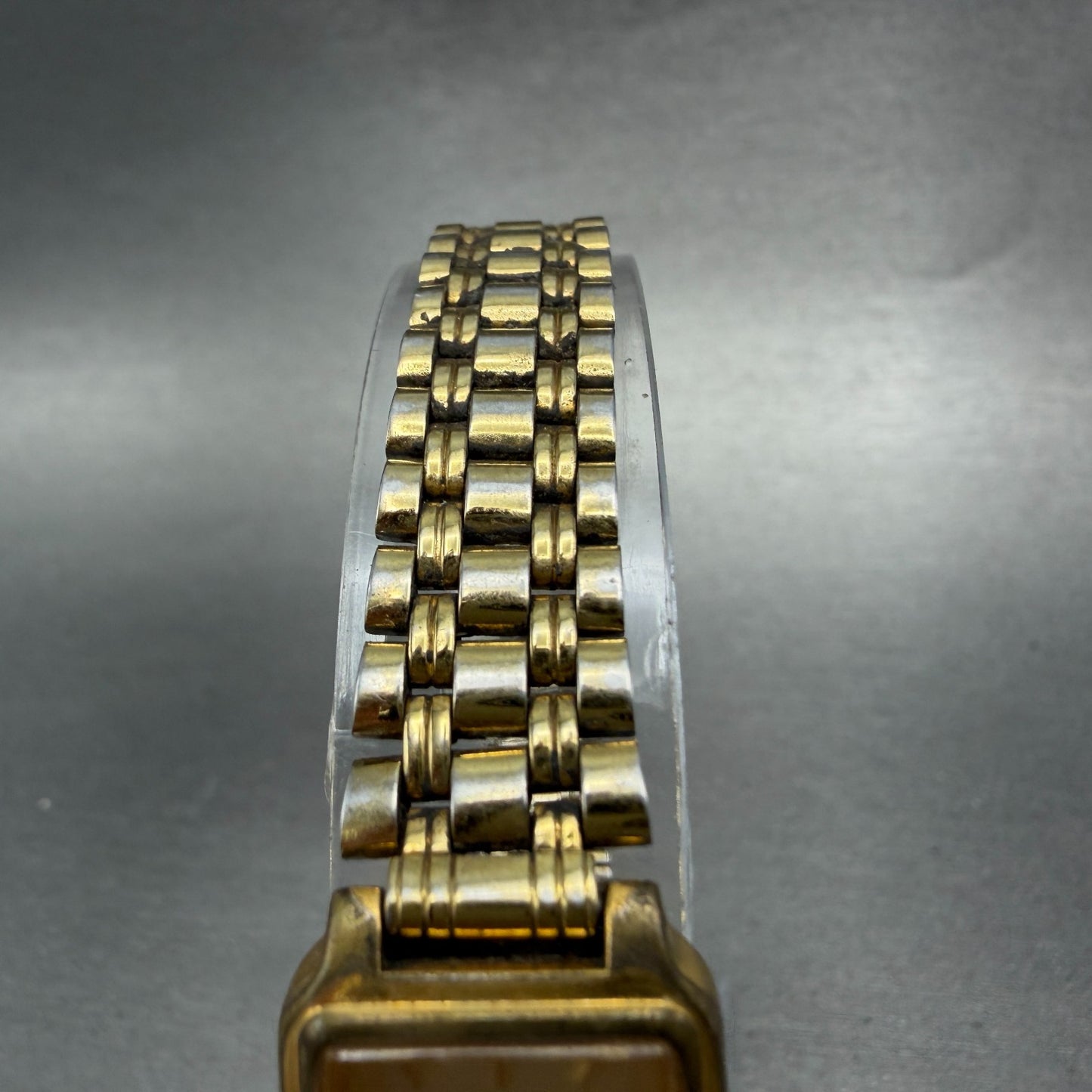 Seiko Tank Watch Women 18mm Champagne Dial Gold Tone Rectangle V401-5129 NewBatt4