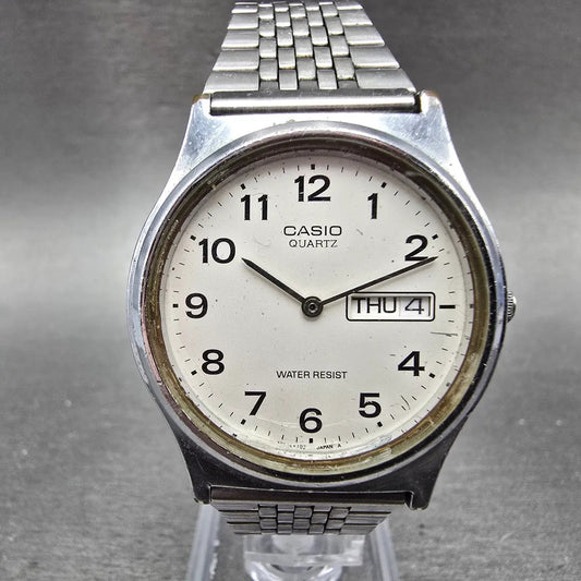 Casio MQ-514 Watch Men 33mm Silver Dial Silver Tone Round Daydate New Battery ZA0
