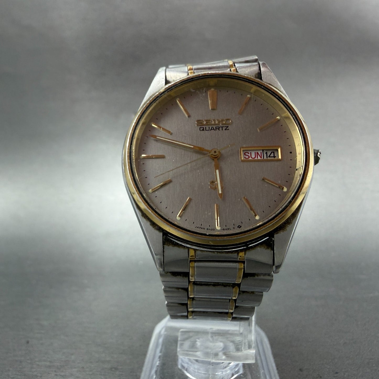 Seiko SQ Watch Men 34mm Silver Dial Two Tone Daydate 5H23-8a09 PARTS Vintage6