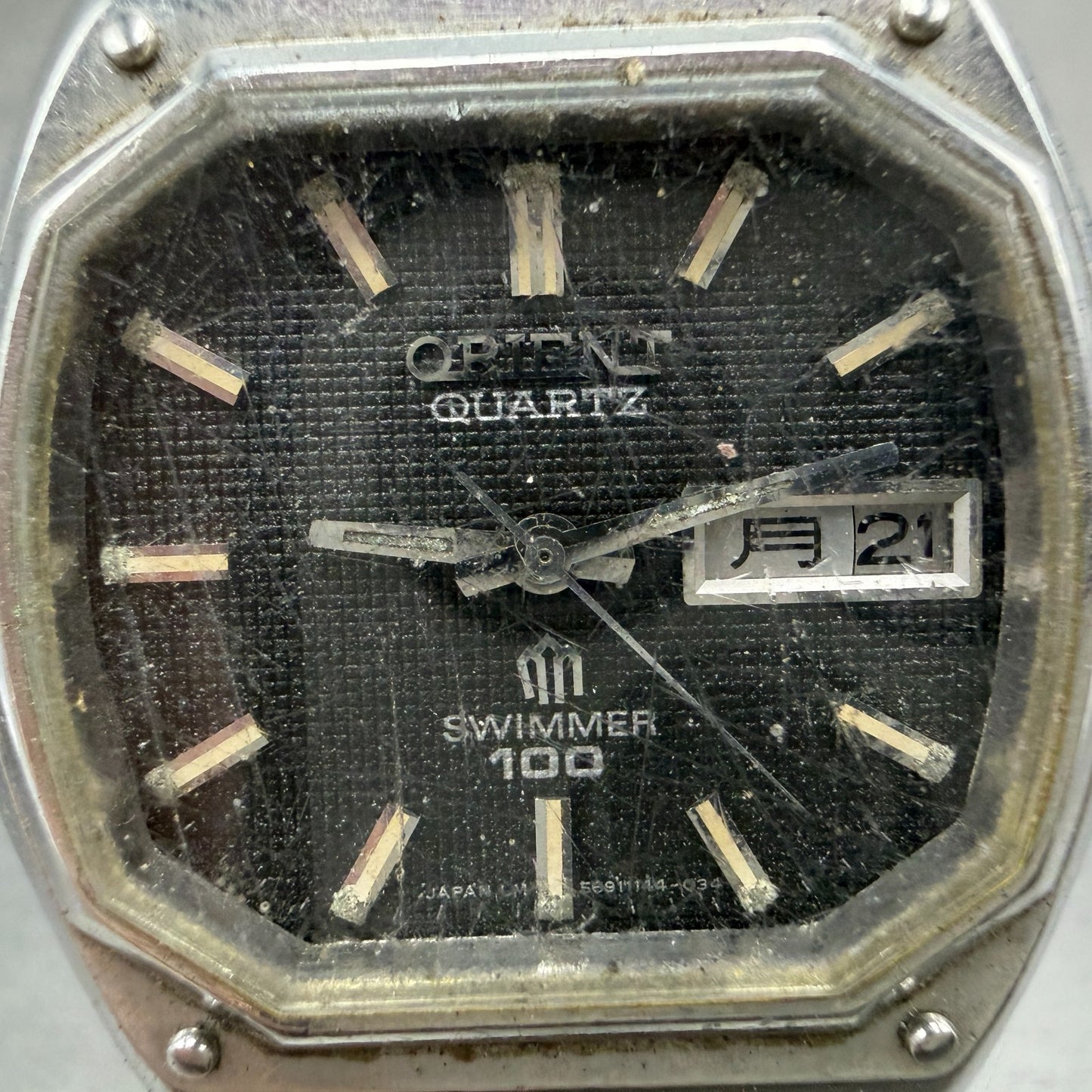 Orient Swimmer Watch Men 35mm Black Dial Silver Tone Daydate 569114-40 PARTS VTG2