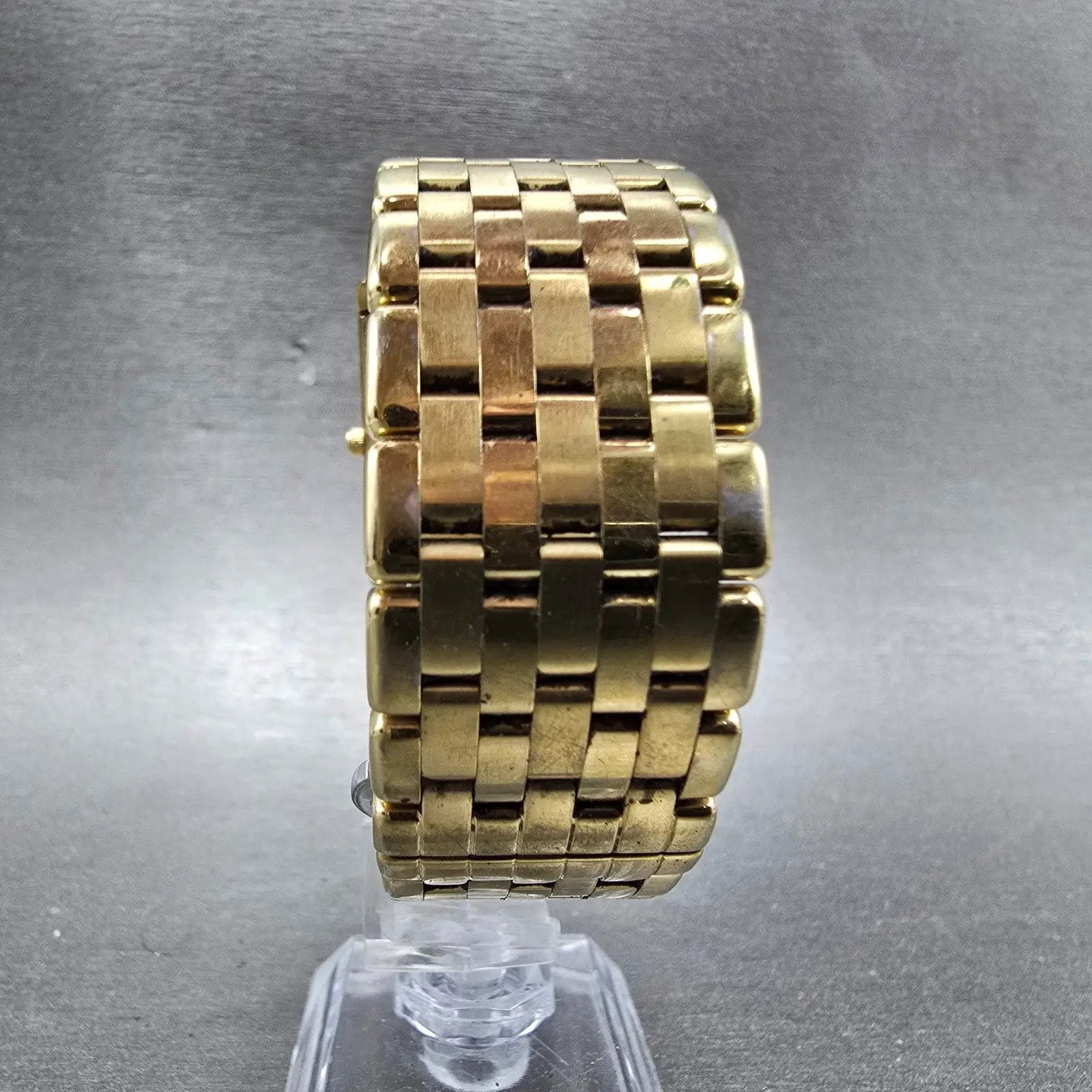 Citizen Eco-Drive Tank Watch Men 28mm White Dial Gold Tone G820-T001688 Runs UKl8