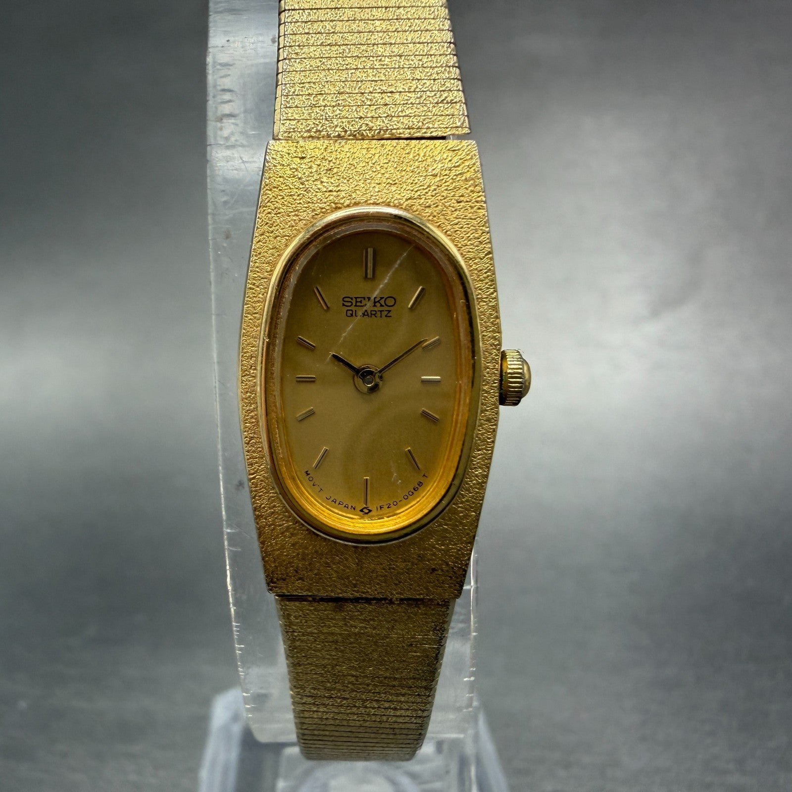 Seiko Watch Women 14mm Champagne Dial Gold Tone Oval 1F20-5C90 New Battery VTG0