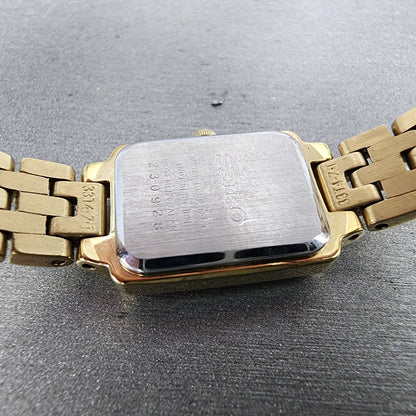 Seiko Tank Watch Women 16mm Champagne  Dial Gold Tone 1n010FH0 New Battery9