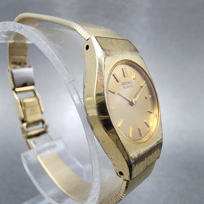 Seiko Watch Women 19mm Champagne Dial Gold Tone 14000320 New Battery3