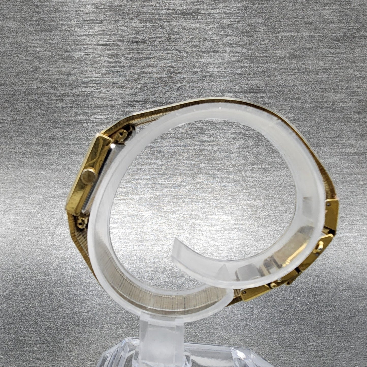 Seiko Tank Watch Women 17mm Champagne Dial Gold Tone Rectangle 14215779 NewBat6