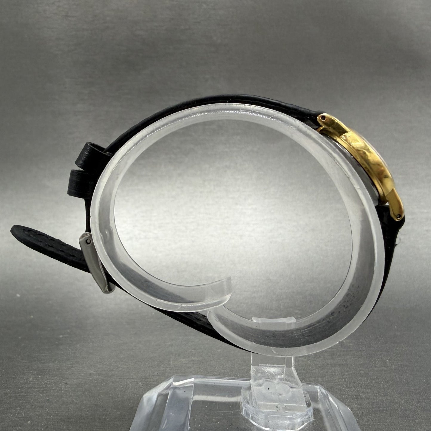 Seiko Watch Women 20mm Black Dial Gold Tone Round 2y00-0A19 New Battery VTG 56H8