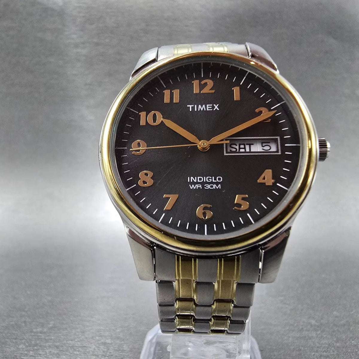 Timex Charles Street Watch Men 35mm Gray Dial Two Tone Daydate Round New Battery5