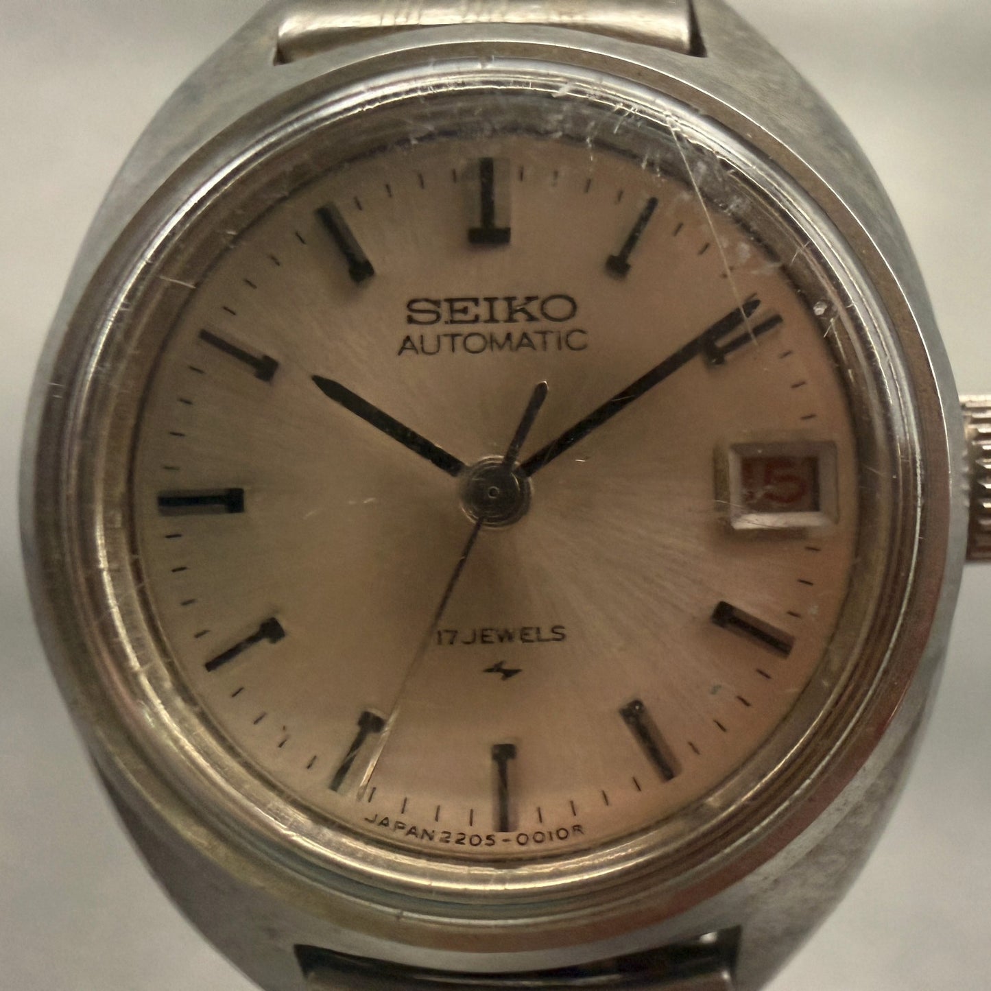 Seiko Watch Women 23mm Silver Dial Silver Tone Date Round 2205-0050 New Battery1