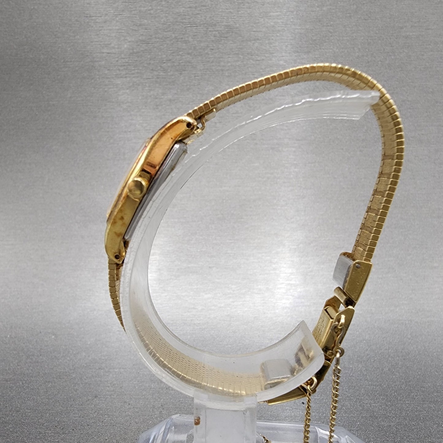 Seiko Watch Women 18mm Champagne Dial Gold Tone 2c206440 New Battery6