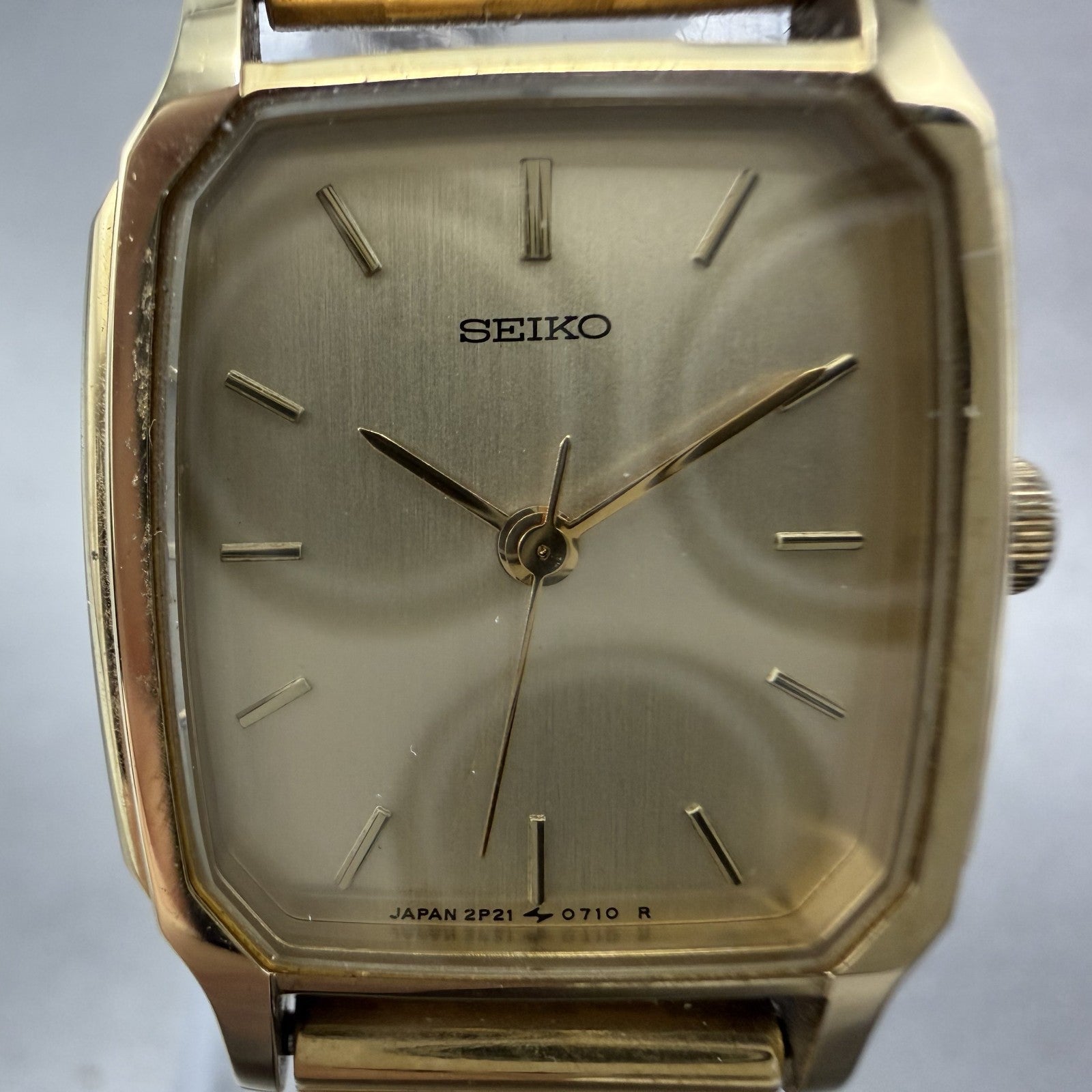 Seiko Watch Women 20mm Champagne Dial Gold Tone Rectangle 2P21-5230 New Battery1