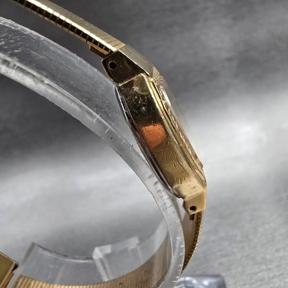 Seiko Watch Women 17mm Gold Dial Gold Tone Octagon 2Y01-5059 New Battery Vintage3