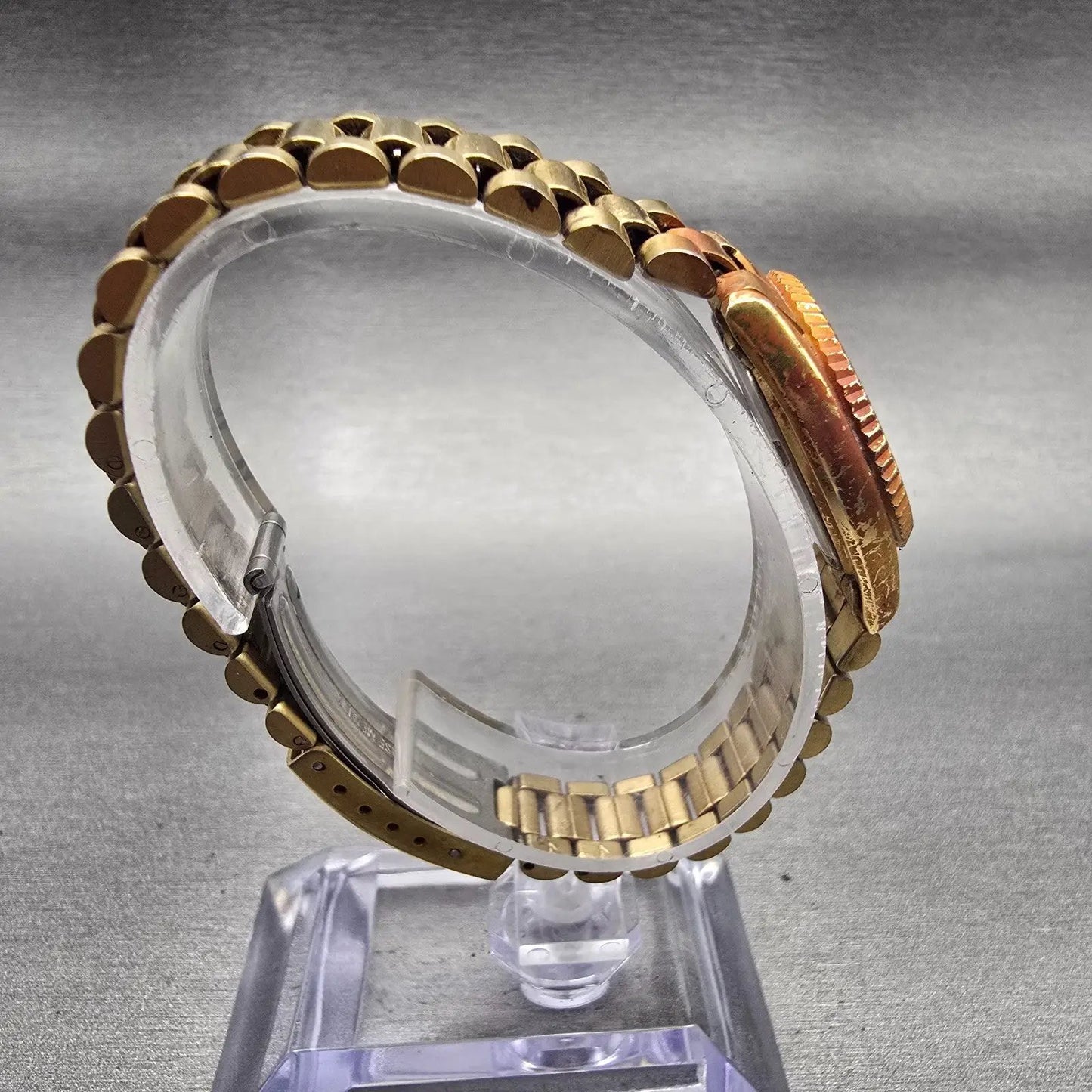 Seiko SQ Watch Women 24mm Gold Dial Gold Tone Daydate Round 3Y03-0160 New Batt8