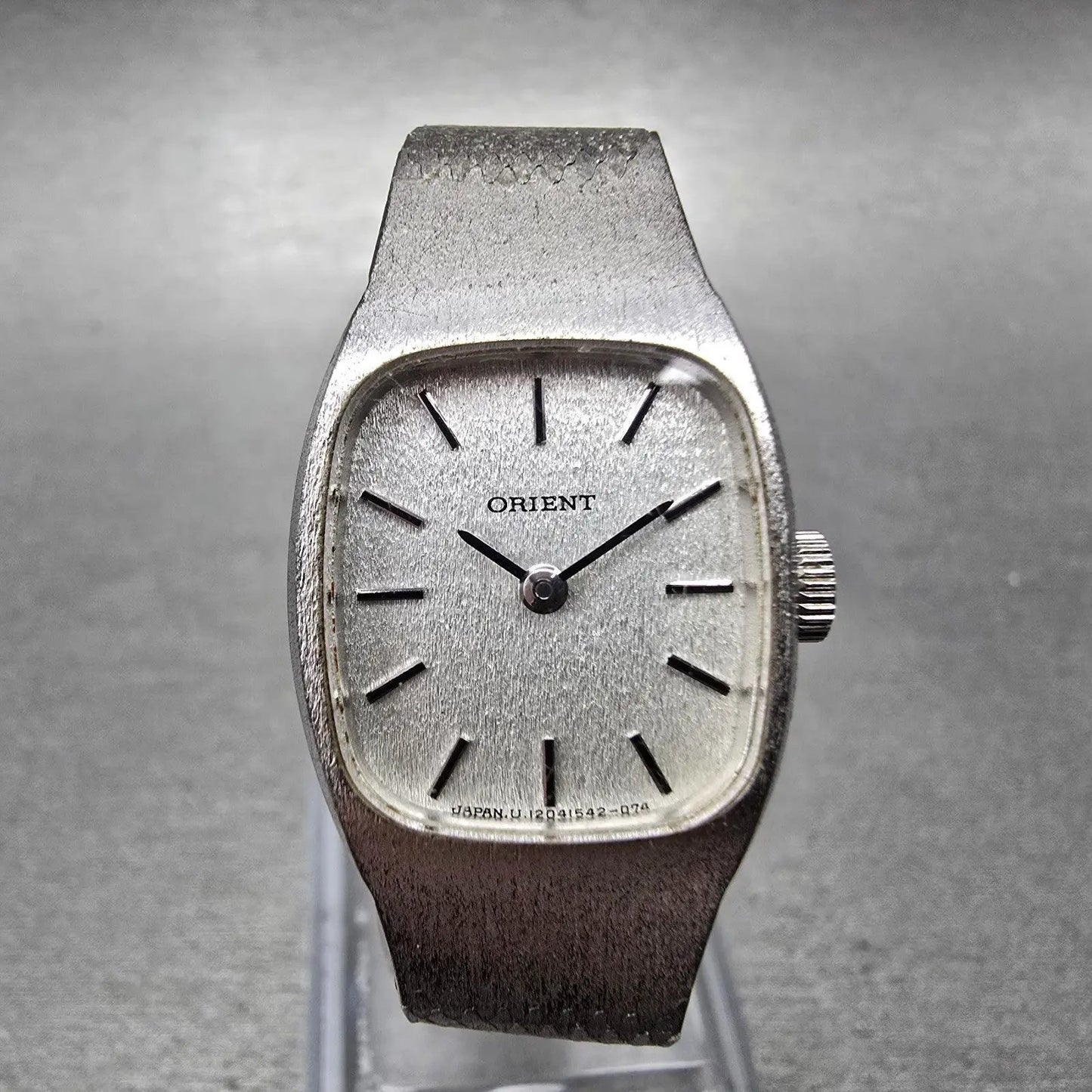Orient Watch Women 19mm Silver Dial Silver Tone Manual Q120154-20 Runs Vintage0