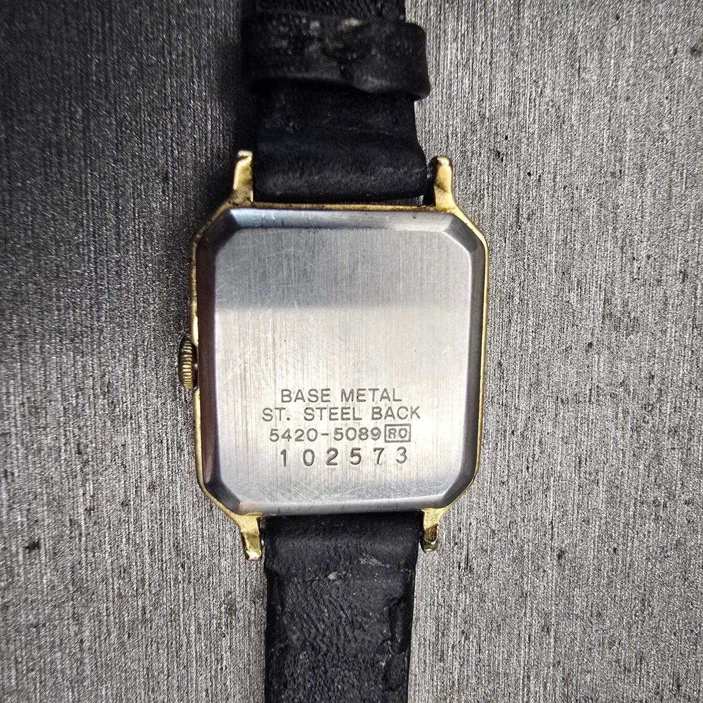 Seiko Tank Watch Women 19mm Gray Dial Gold Tone Rectangle 5420-5089 New Battery10