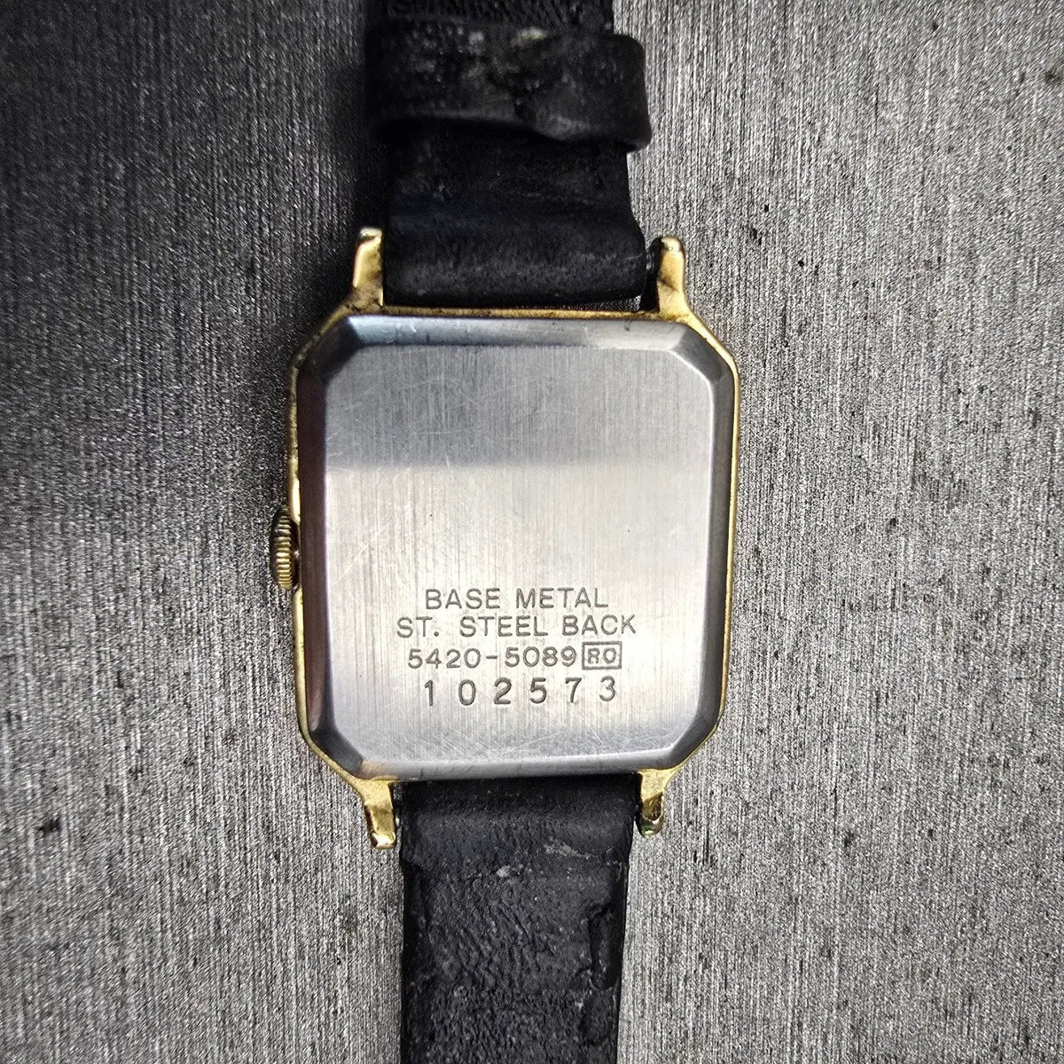 Seiko Tank Watch Women 19mm Gray Dial Gold Tone Rectangle 5420-5089 New Battery10