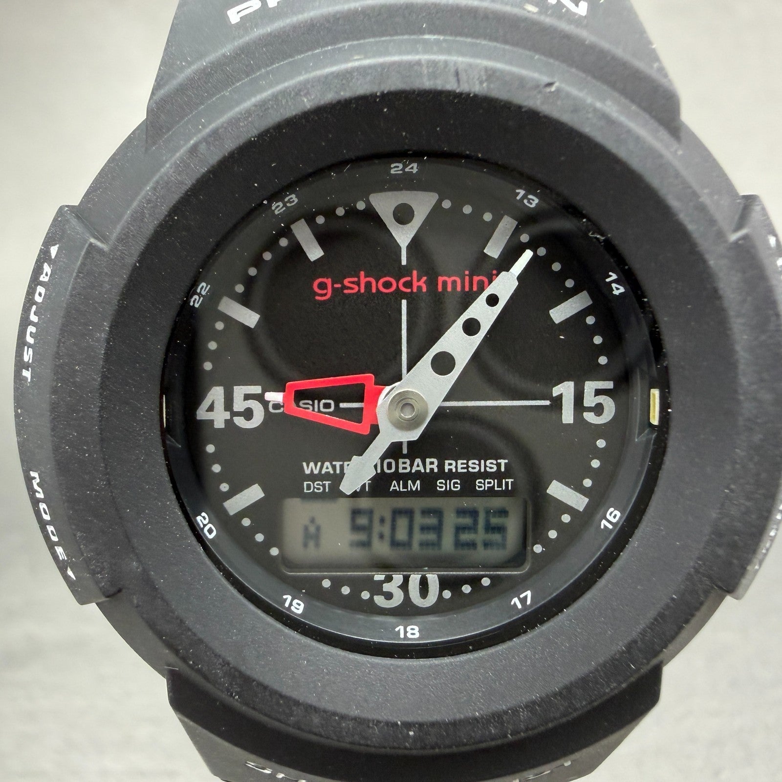 Casio  G-Shock Mini Watch Women 39mm Digital Black Alarm Chrono GMN-50 New Batt1