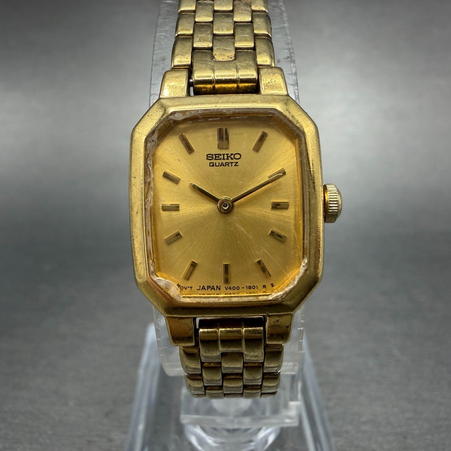 Seiko Watch Women 17mm Champagne Dial Gold Tone Octagon V400-5608 New Battery0