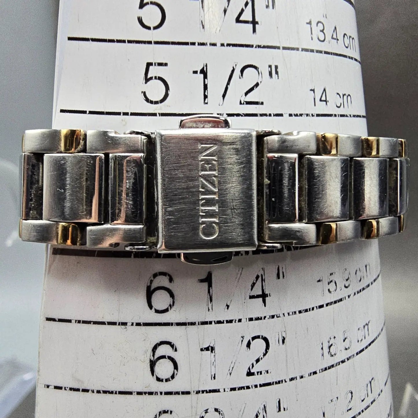Citizen Eco-Drive Watch Women 26mm MOP Dial Two Tone Date E011-S070082 Works KKJ11
