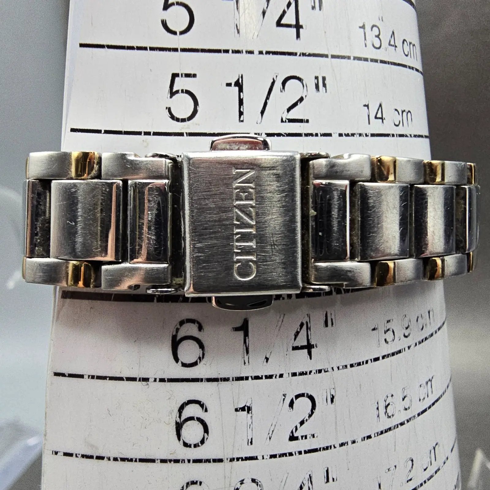 Citizen Eco-Drive Watch Women 26mm MOP Dial Two Tone Date E011-S070082 Works KKJ11