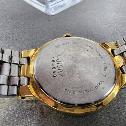 Pulsar Watch Men 32mm Black Dial Gold Tone Round V700-6A30 New Battery