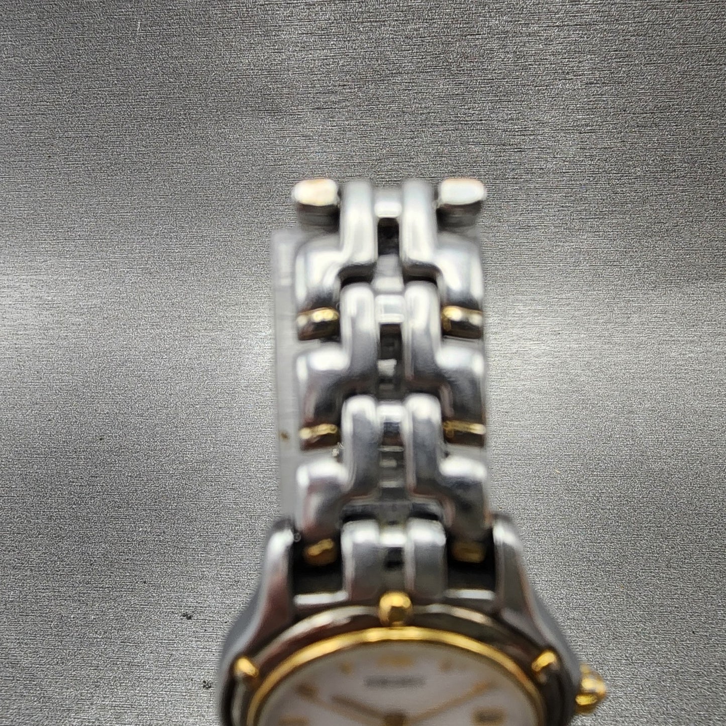 Seiko Watch Women 26mm White Dial Two Tone Date Round 7n820599 New Battery4