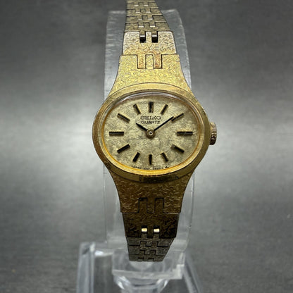 Seiko Watch Women 17mm Gold Dial Gold Tone Oval 1400-7389 New Battery Vintage AN0