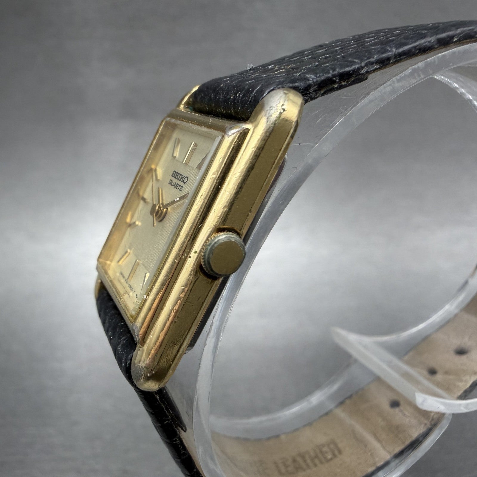 Seiko Tank Watch Women 18mm Champagne Dial Gold Tone Rectangle 14215570 New Bat2