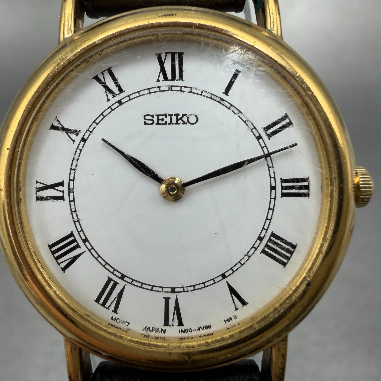 Seiko Watch Women 26mm White Dial Gold Tone Round 1N00-0D59 New Battery Leather1
