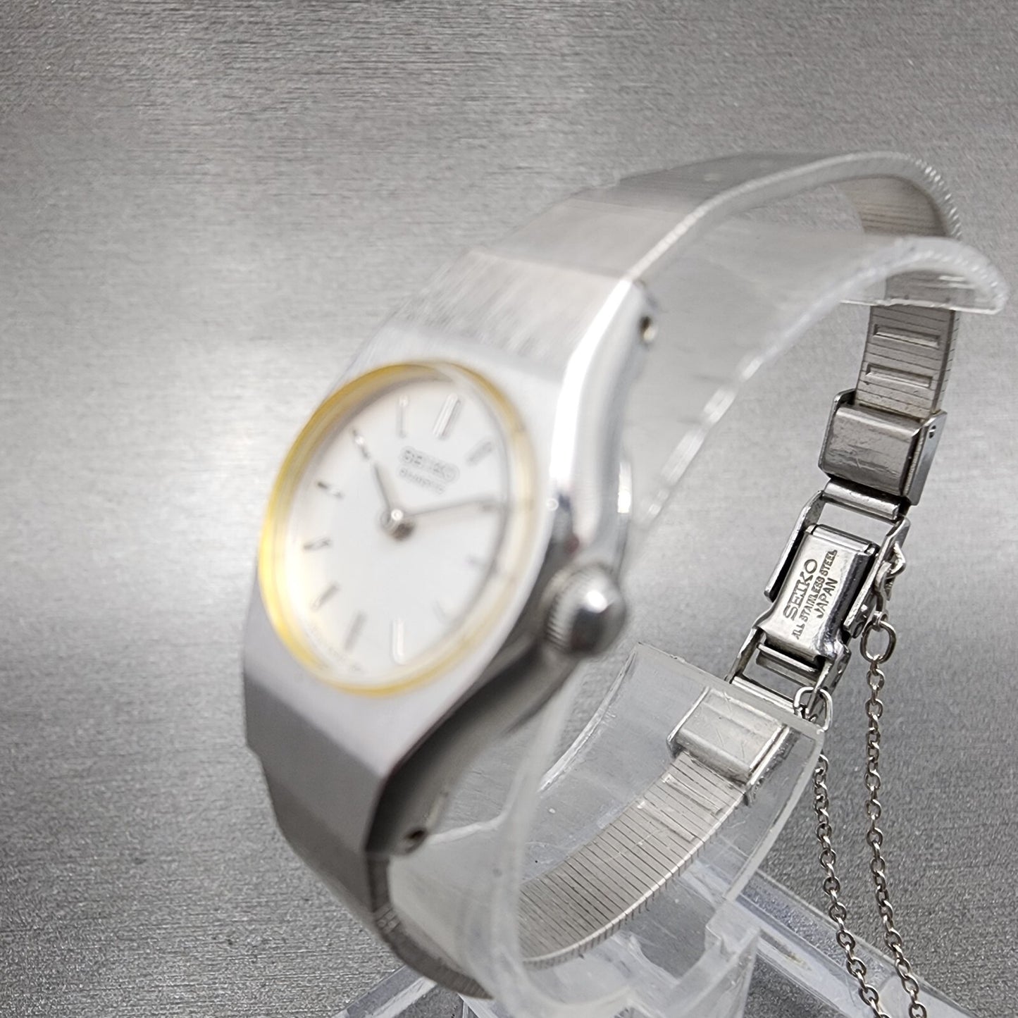 Seiko Watch Women 16mm White Dial Silver Tone Round 54200029 New Battery VTG2