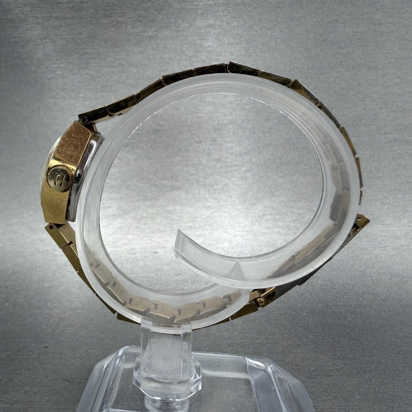 Bulova accutron Watch Women 18mm Gold Dial Gold Tone Oval New Battery VTG6