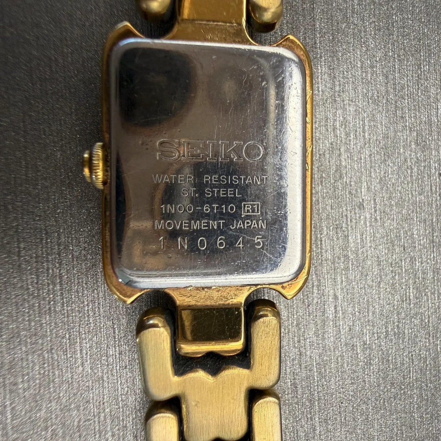 48031487
